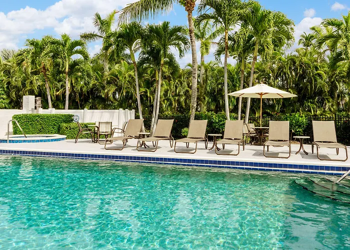 Olde Marco Island Inn And Suites